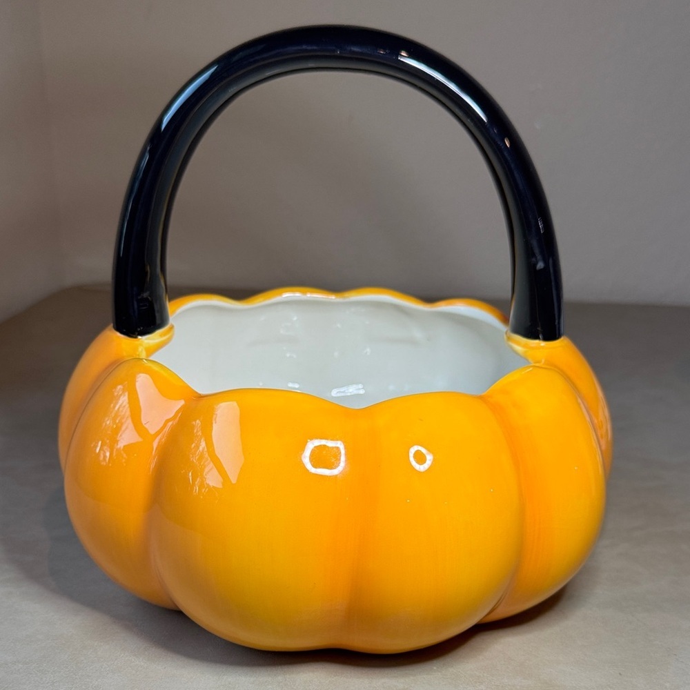 Target Ceramic Halloween Jack-o-Lantern Basket 10x9.75x9.5" - Picture 3 of 6